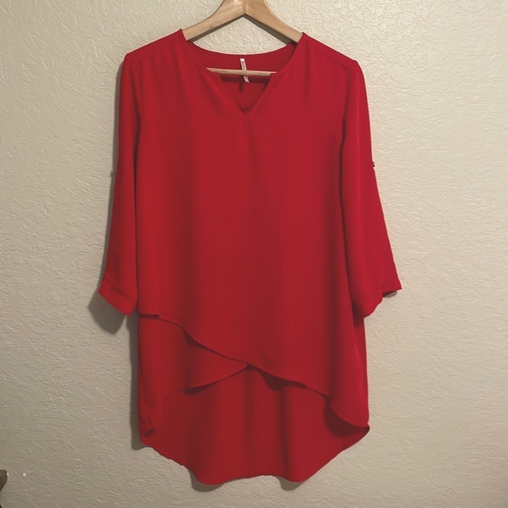 MOON ORCHID Women’s Red High/Low Tier 3/4 Length Sleeve V-Neck Blouse Top Size S